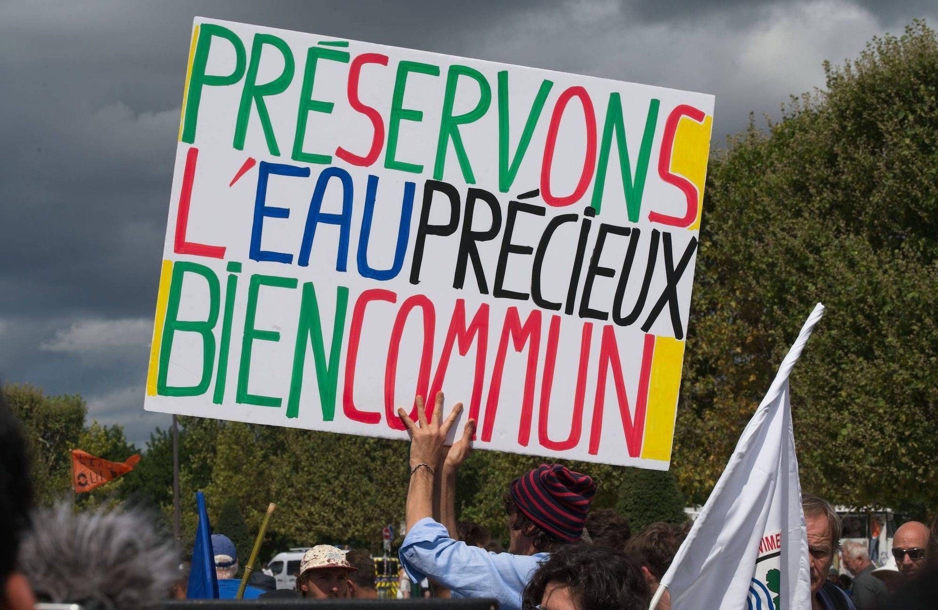 Procès des organisateurs des manifestations contre les « mégabassines » : que leur reproche la justice ?