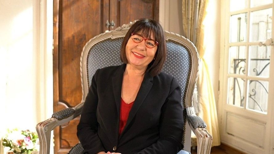 « Super Nanny » copie Karine Le Marchand : sa nouvelle émission va faire parler !