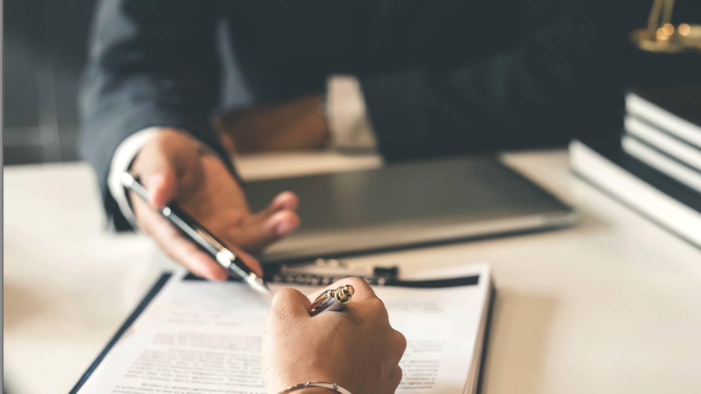 « Je veux transférer mon assurance vie HSBC sans perdre les avantages fiscaux, comment faire ? »