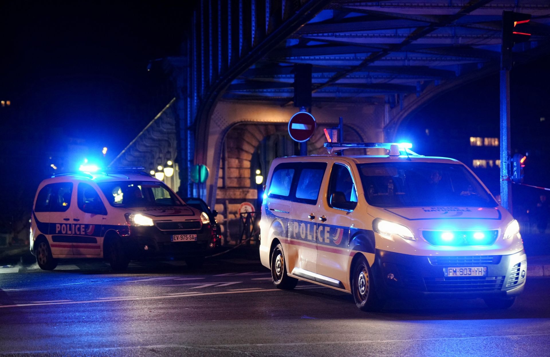 Attentat à Paris : le suspect inculpé et incarcéré par un juge antiterroriste
