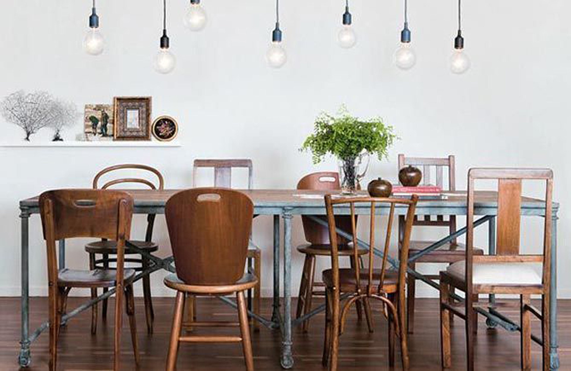 Comment bien associer des chaises dépareillées ?