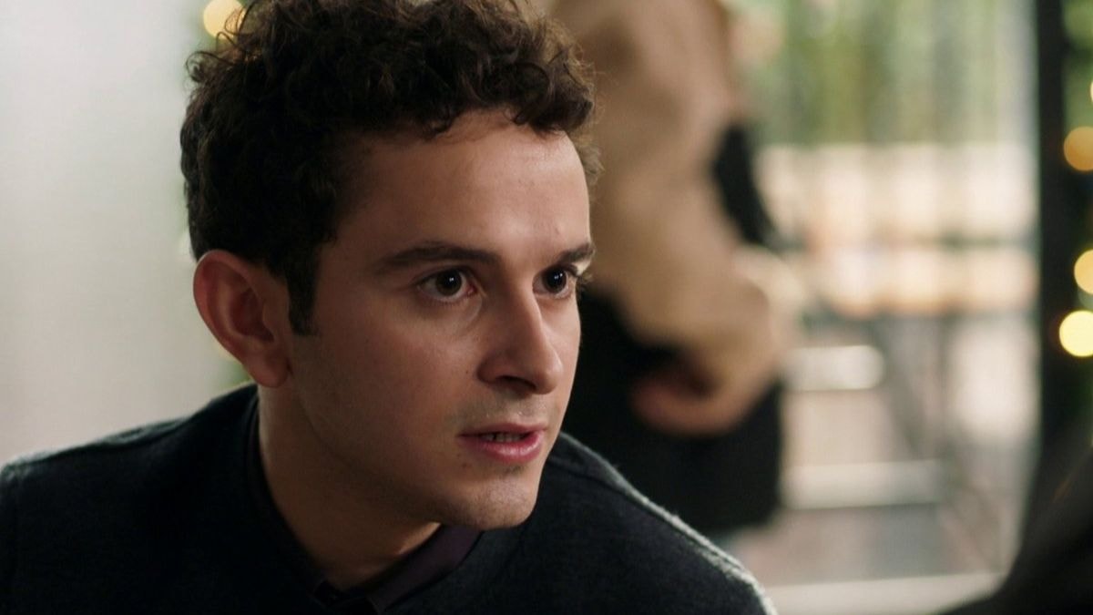 Demain Nous Appartient en avance du mardi 12 décembre 2023 sur TF1… Timothée a un plan, un Sétois est compatible avec Bastien