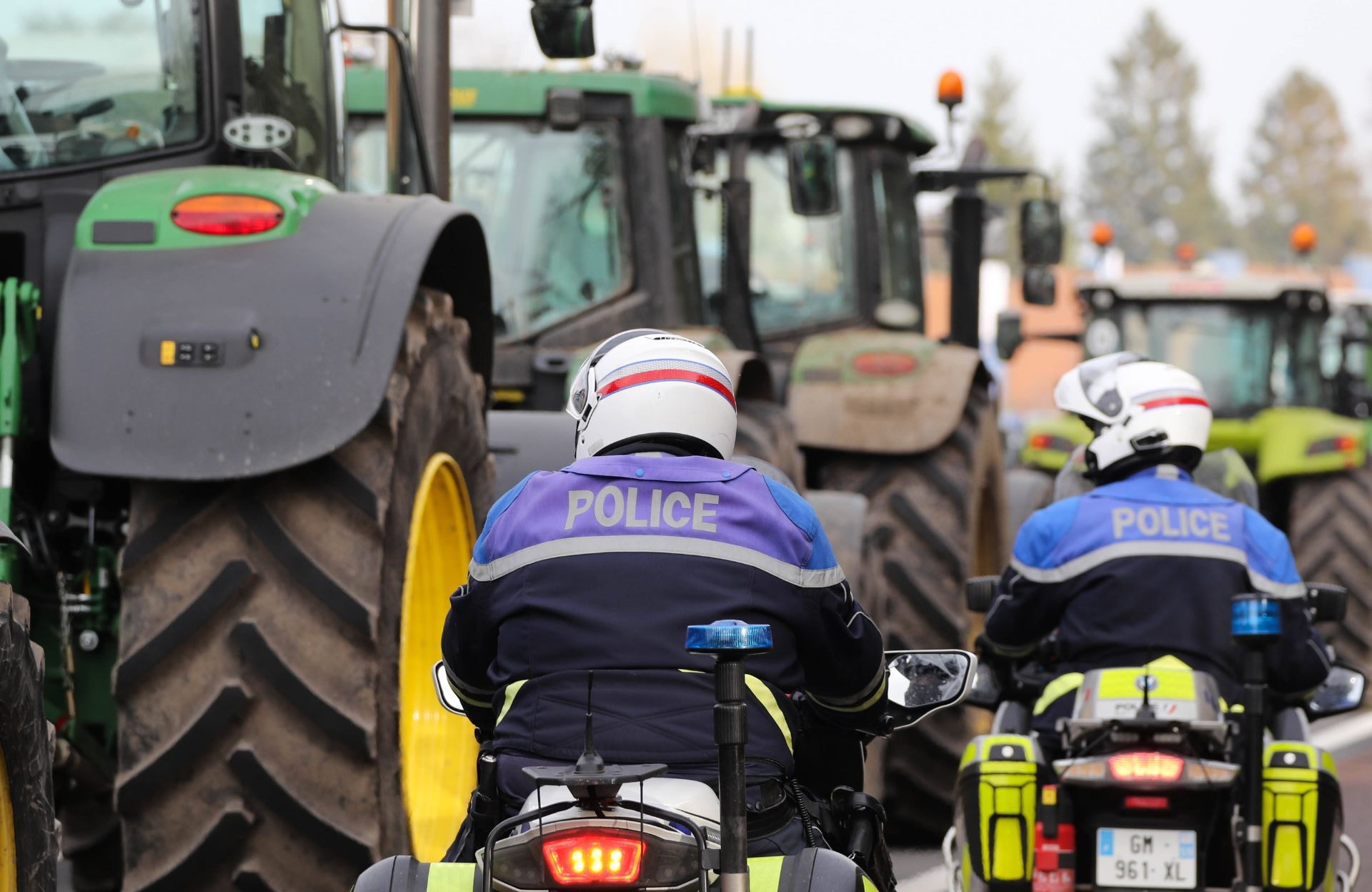 Accident dans l’Ariège : qui était Alexandra Sonac, l’agricultrice tuée sur un barrage routier ?