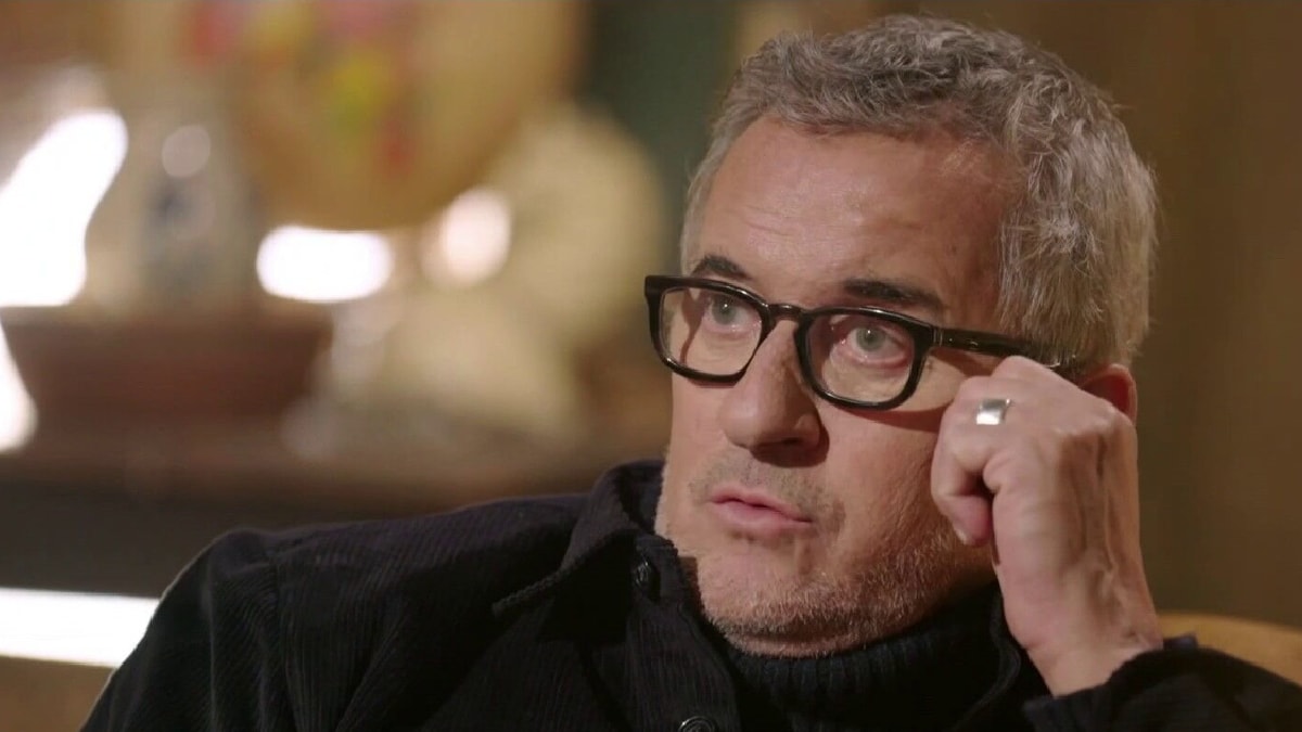 Christophe Dechavanne, les larmes aux yeux : l’animateur revient sur le jour où son père a décidé « de se foutre en l’air »