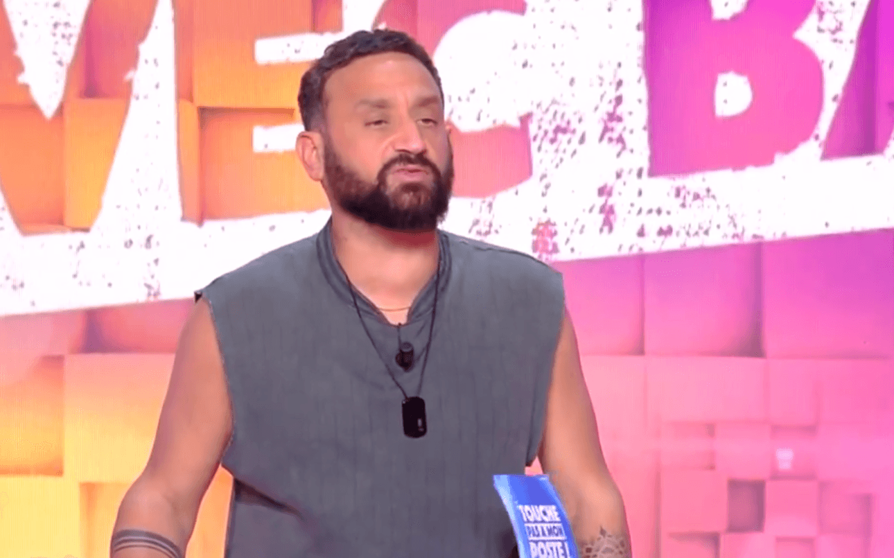 Cyril Hanouna critique violemment dans TPMP un chroniqueur de Quotidien : « Je ne vais pas aller le frapper » !