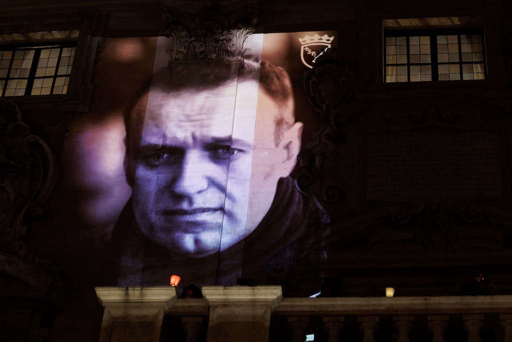 La mère d’Alexeï Navalny accuse la Russie de « chantage » pour enterrer son fils dans le secret