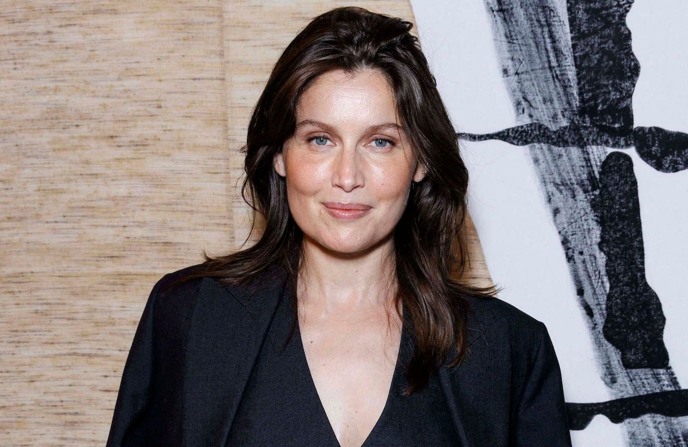 Laetitia Casta se confie sur sa relation avec Brigitte Sy, la mère de Louis Garrel