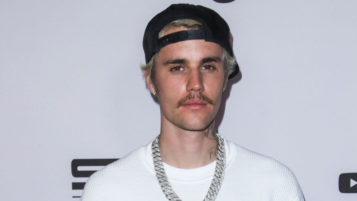 Superbowl 2024 : Usher invite Justin Bieber à le rejoindre sur scène, il a refuse